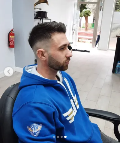 Corte de precisión — trabajo en silla ATM Barber